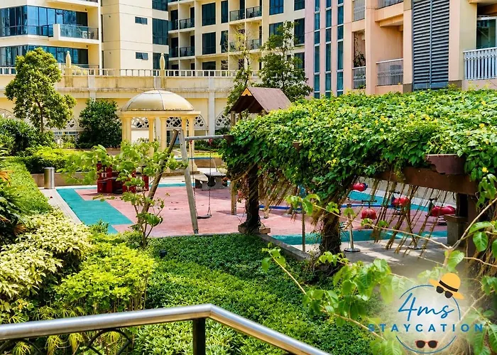 Apartment Stylish Cozy Near Venice Grandcanal Balcony Manila